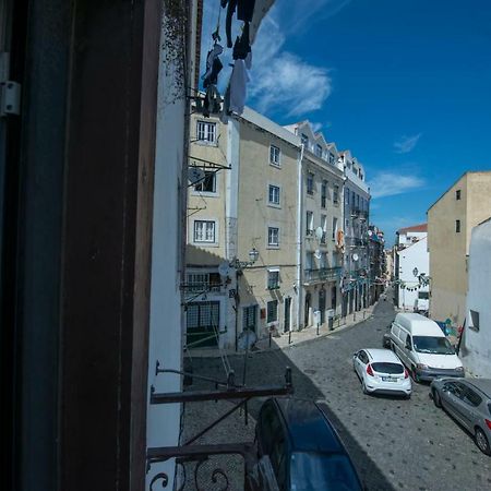 Portugal Here I Come - Alfama Lisbon Bagian luar foto