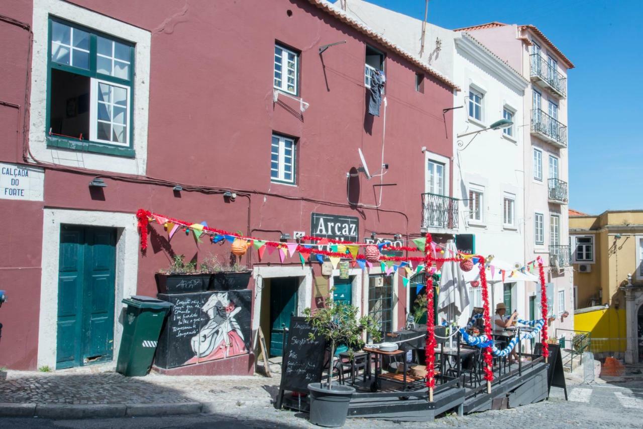 Portugal Here I Come - Alfama Lisbon Bagian luar foto